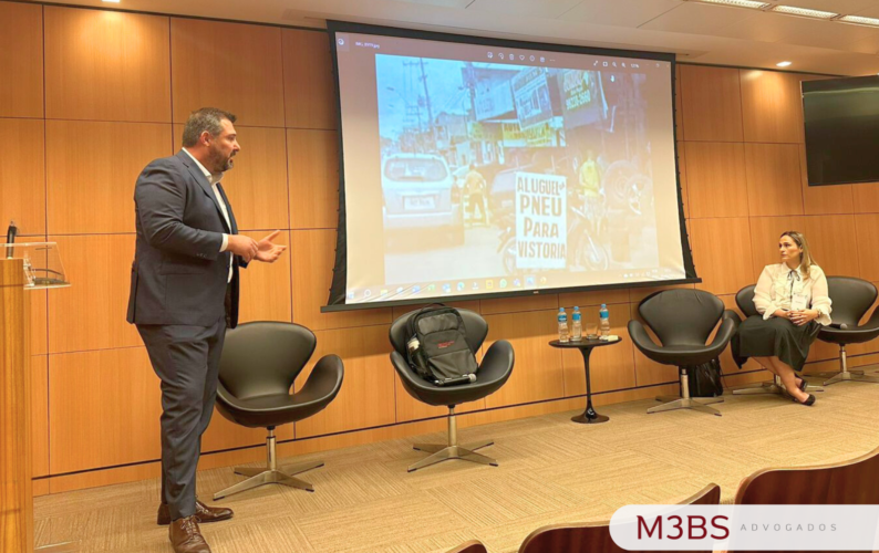 Lucas Miglioli ministra aula do curso ‘Imersão Regulatória em Saúde Suplementar’