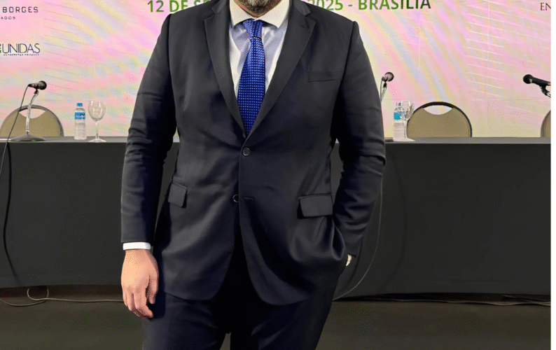 Lucas Miglioli marca presença no XII Congresso Jurídico de Saúde Suplementar